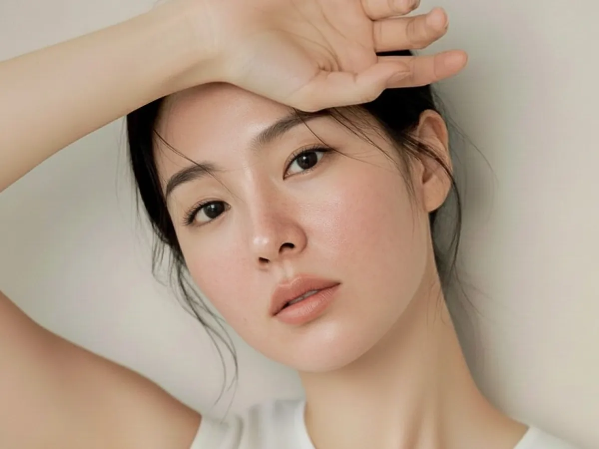 Korean female with sensitive skin showing signs of redness and irritated rough skin